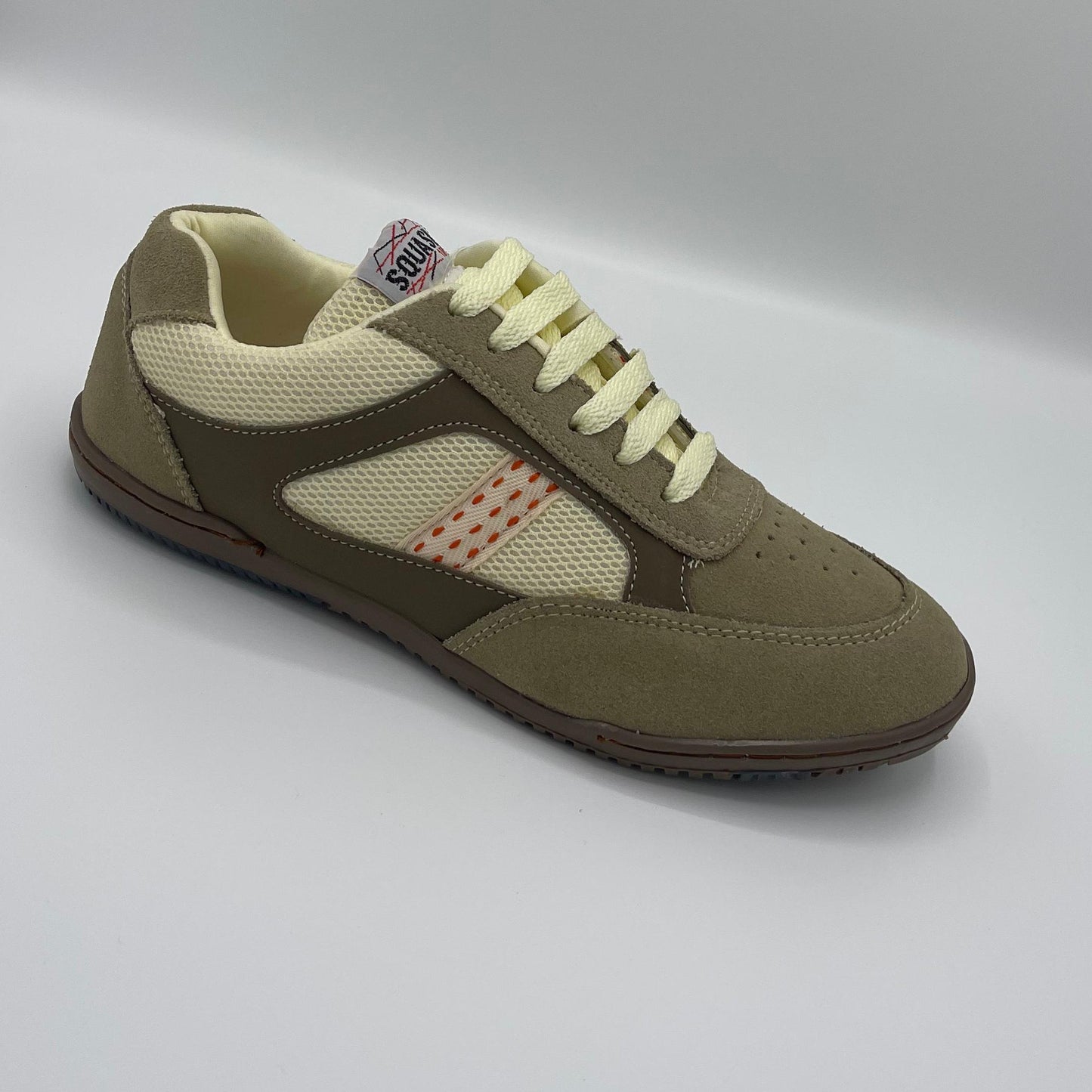 Squash 8209 Men’s Sneakers (Sand, Black, White Variant)