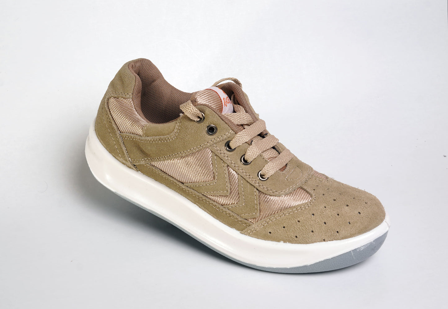 Silver Star Racer 174 – Men’s Breathable Casual Sneakers | Durable Suede & Fabric Upper