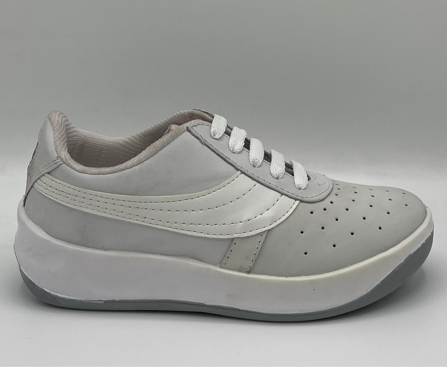 Racer 102 Men’s Sneakers (Black & White)