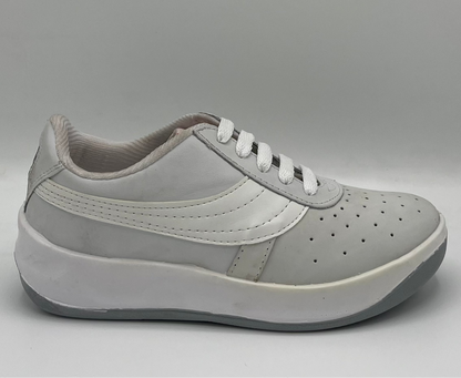 Racer 102 Men’s Sneakers (Black & White)