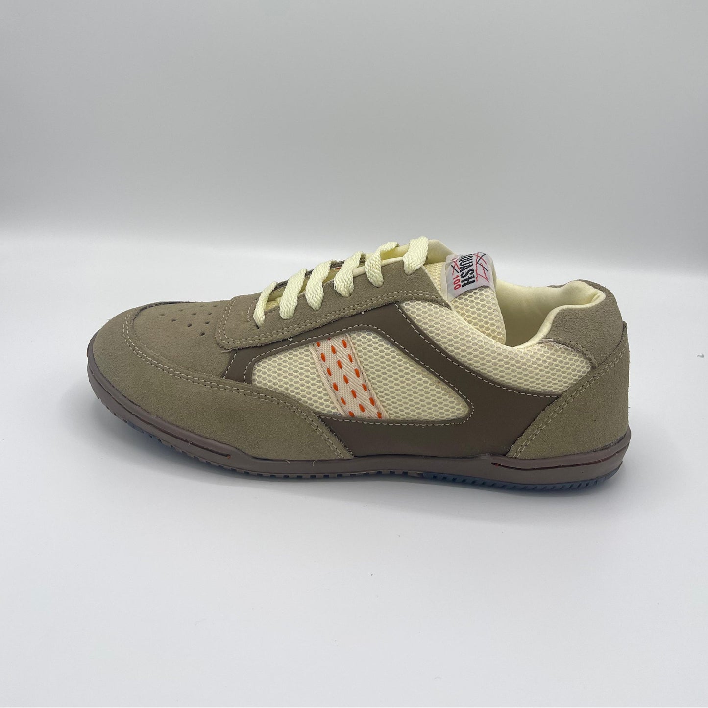 Squash 8209 Men’s Sneakers (Sand, Black, White Variant)